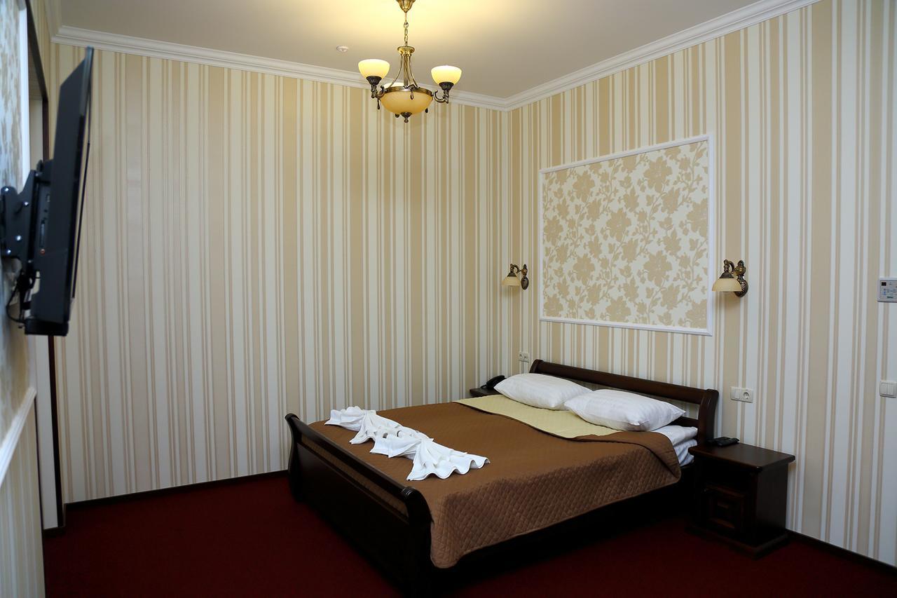 Best Hotel And Restaurant Complex Dunaivtsi Kamer foto